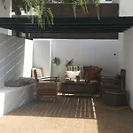 Sorondongo & Garden Villa *