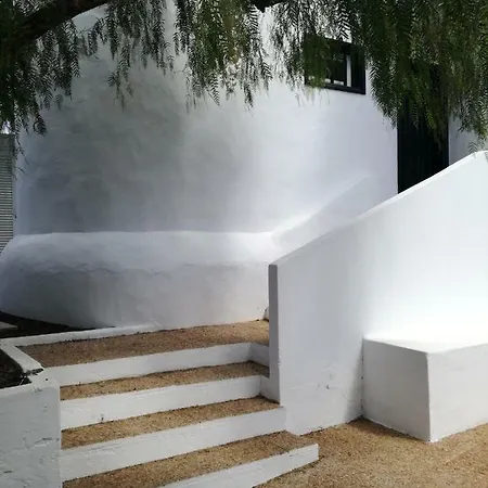 Villa Sorondongo Beach&garden *